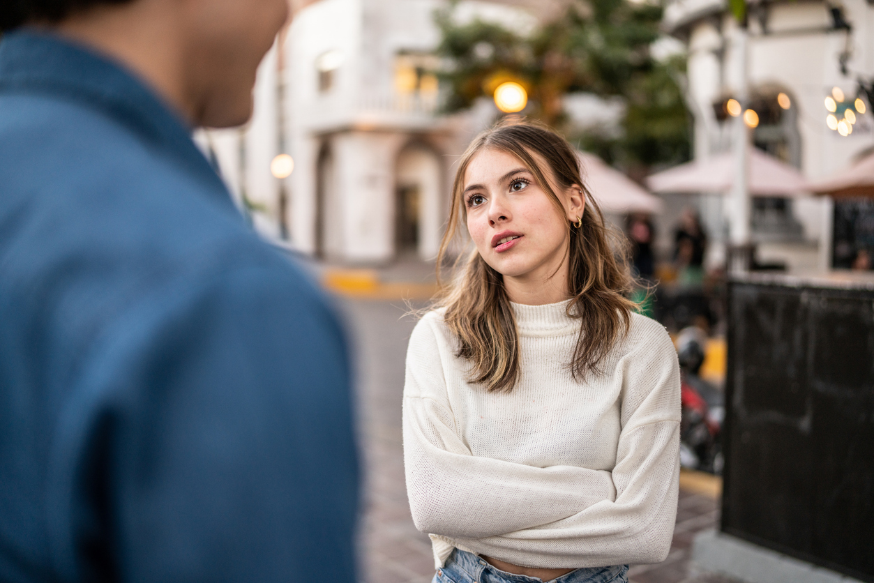 Pareja un poco confusa por su compartamiento de parejas